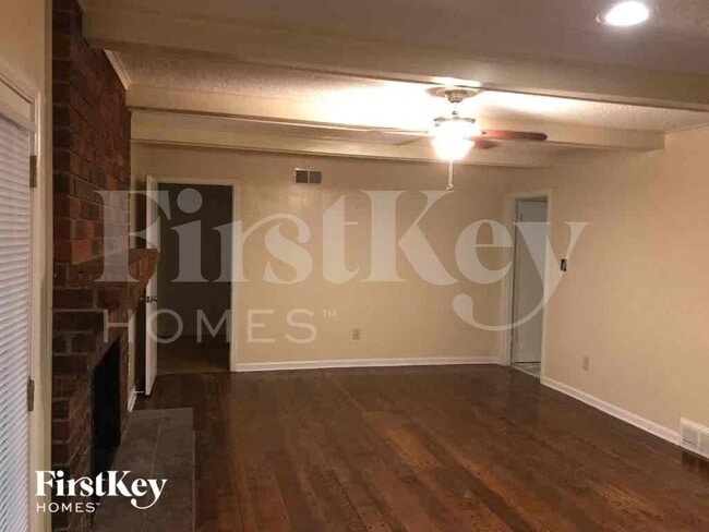 Photo - 5712 Fox Bend Ave