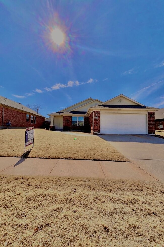 Building Photo - 3148 SW 103rd Pl