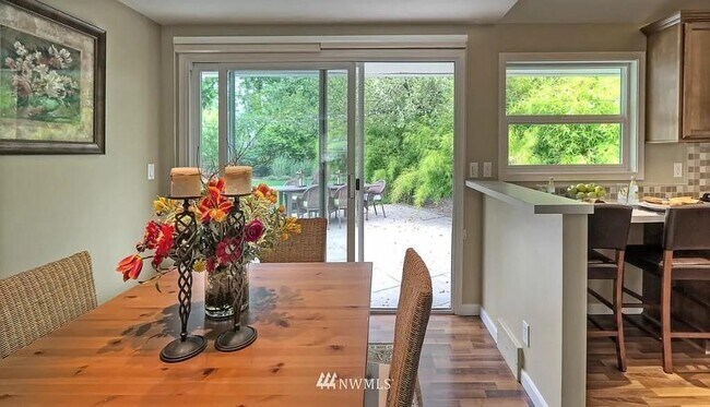 Photo - 10632 SE 4th St