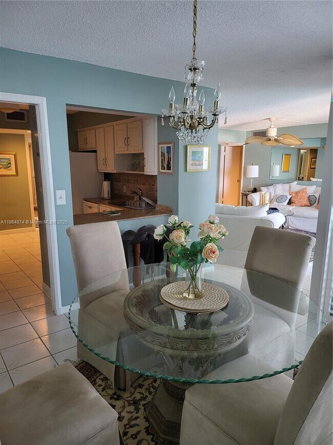 Photo - 124 Lakeshore Dr Unit T29