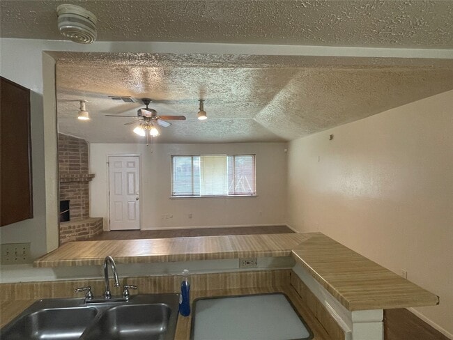 Photo - 1826 Grand Park Dr