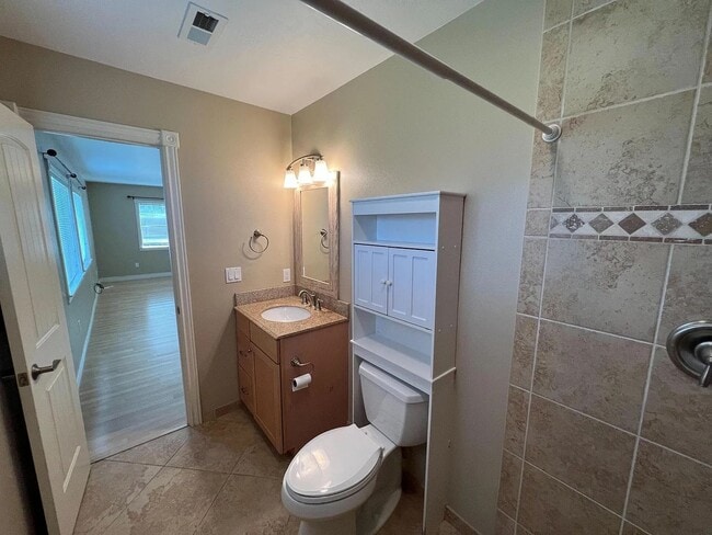 Photo - Lake Front Rental