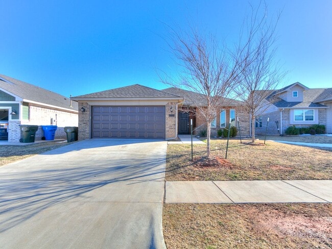 Photo - 3 bedroom, 2 bathroom, 2 car garage