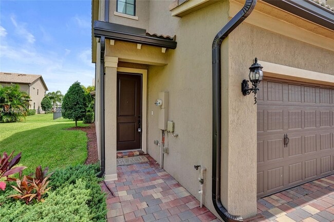 Photo - 8193 Cinch Way