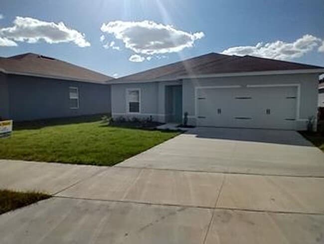 Building Photo - 4 Bedroom 2 Bathroom, Community pool Rental
