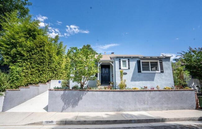 Photo - 12345 Valleyheart Dr