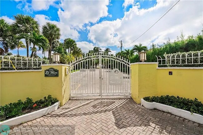 Private Access - 1391 S Ocean Blvd Unit 406