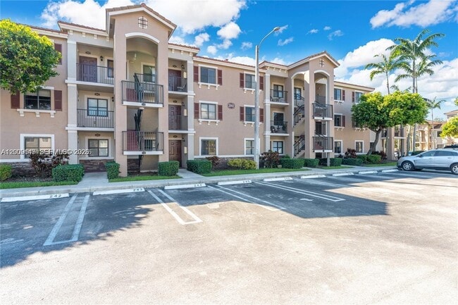 Building Photo - 22421 SW 88th Pl Unit 102-2