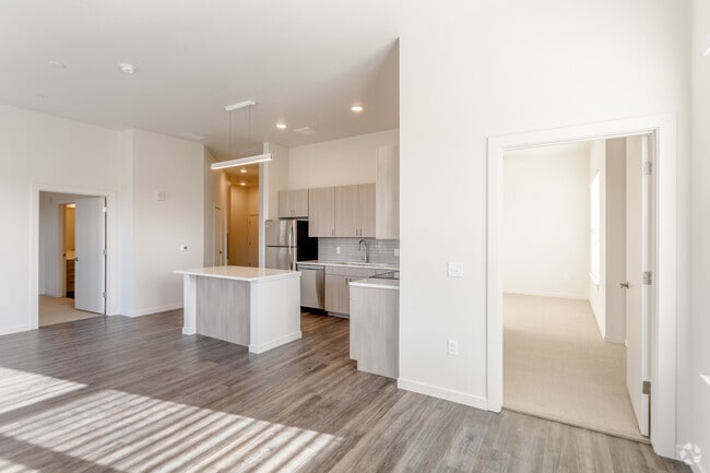 2BR, 2BA - Cupola