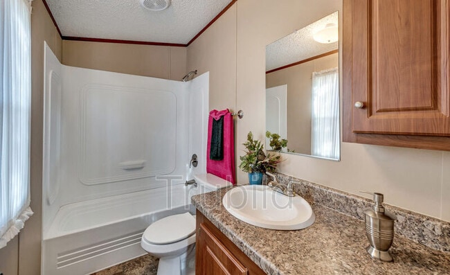 Photo - 106 Carol Ln