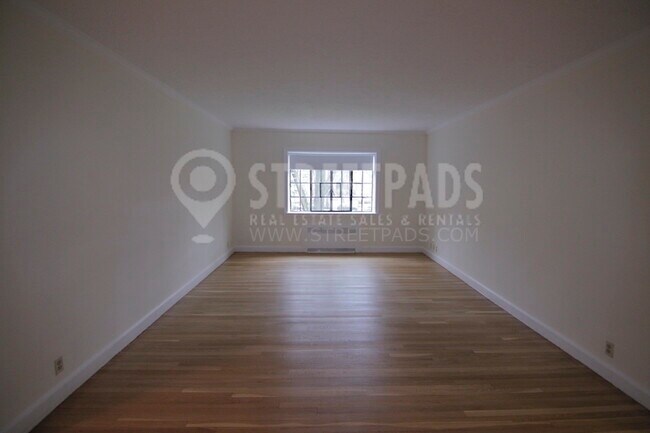 Photo - 108 Sewall Ave Unidad 1