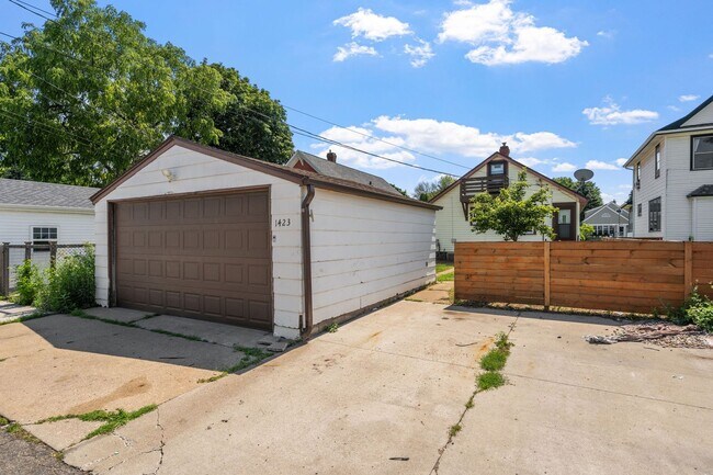 Photo - Your Timeless Haven in St. Paul for $1,999/month! $250 OFF 1st MONTH! 6 months lease is an option!