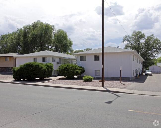 Rustic Villa Apartments - Rustic Villa Apartments