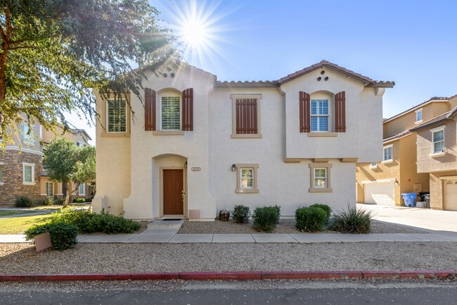 Building Photo - 4233 E Jasper Dr