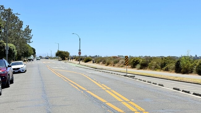 Photo - 2101 Shore Line Dr