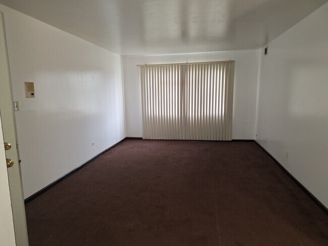 1527 Berg Dr Unidad 1 East