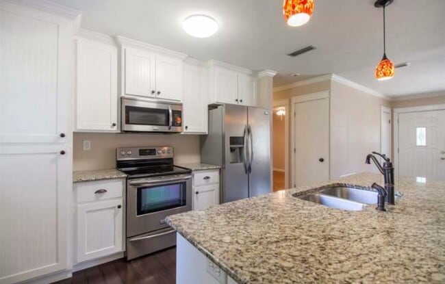 Photo - 1136 Carissa Dr