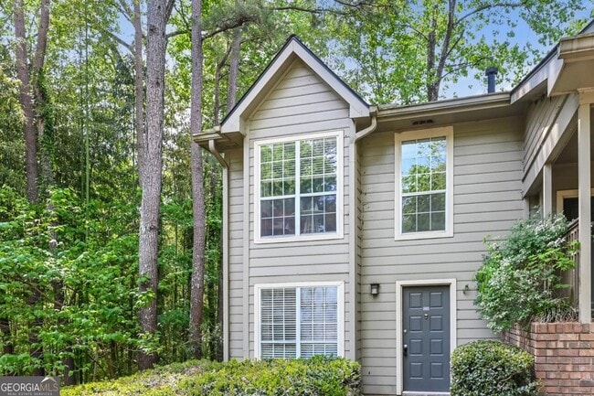 Building Photo - 201 Lenox Way NE Unit 201