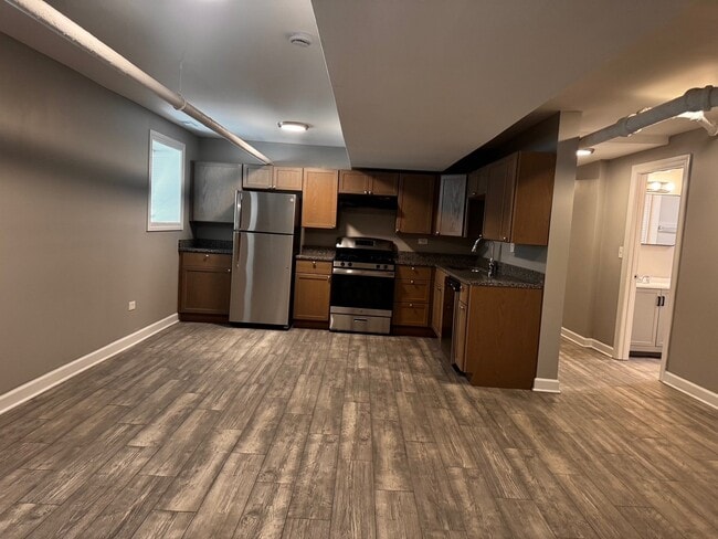 Photo - 4556-4558 S Prairie Ave Unit 4558-G