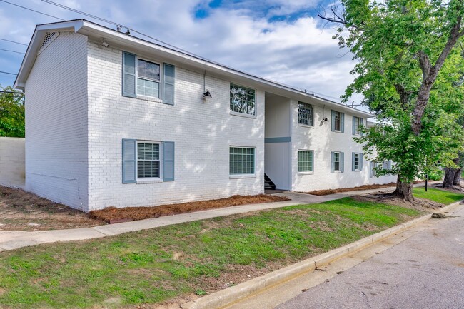 Charming 1-bedroom, 1-bath apartment locat... - Charming 1-bedroom, 1-bath apartment locat... Unit 2925-15