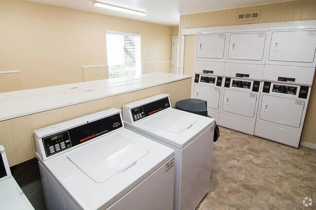 Building Photo - 424 S Bender Ave Unit 510 Rental