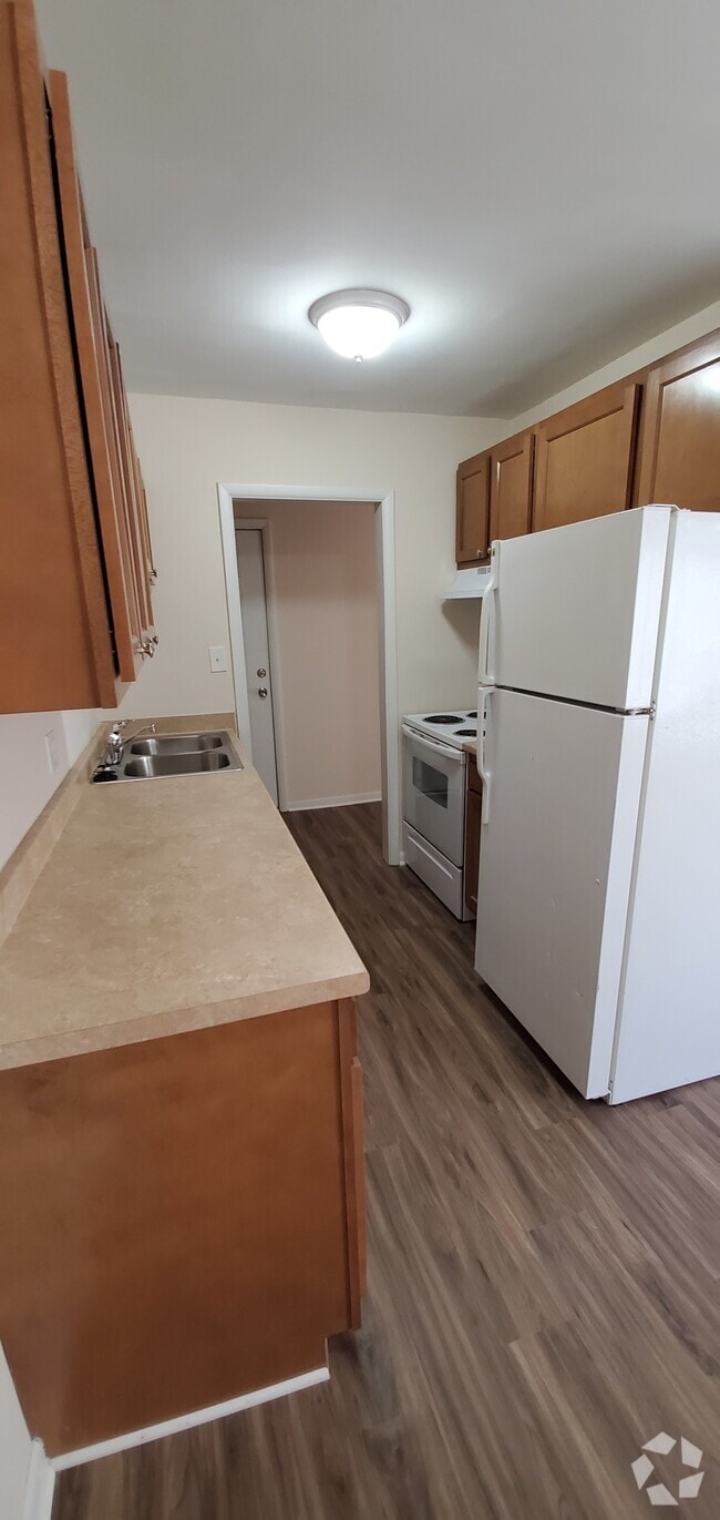 Building Photo - 1252 Edward Ln Unit 1256 Edwards Lane Rental