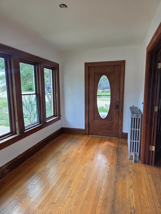 Photo - 506 Springdale St