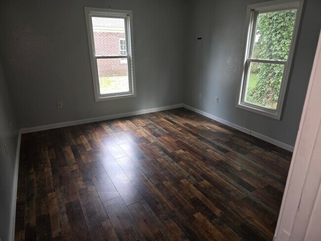 306 N Huffman Ave