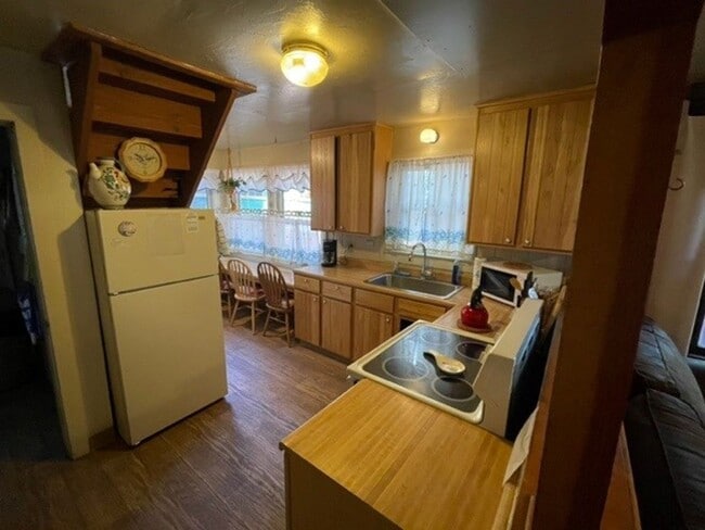 Photo - Sweet Tahoe Charm Cabin! Available Now!! f...