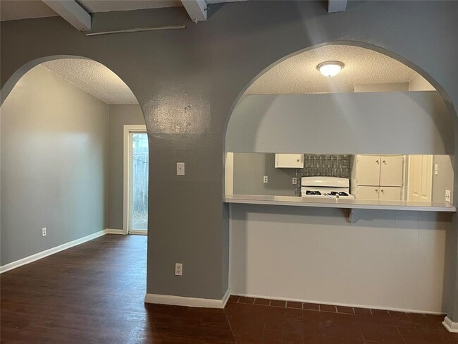 Photo - 1306 Radcliff Dr
