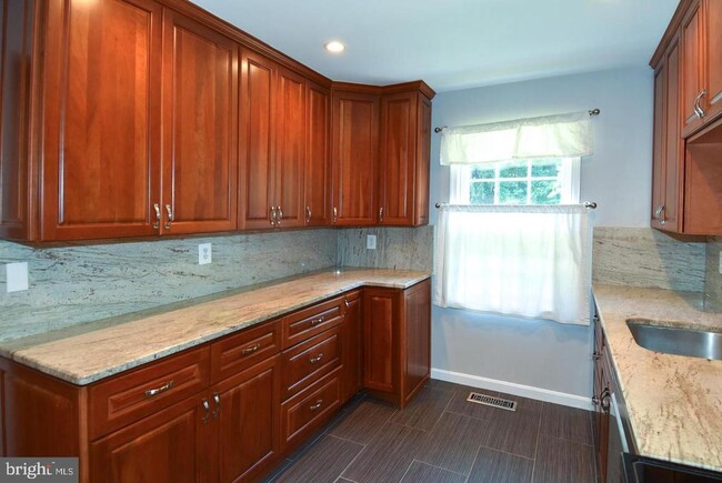 Photo - 5920 Langton Dr