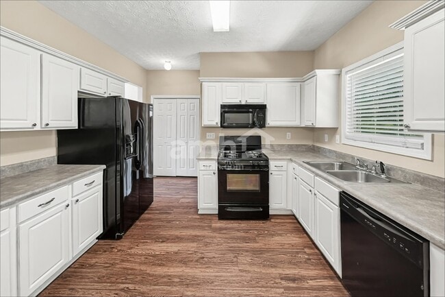 Photo - 1874 S Carisbrook Pl