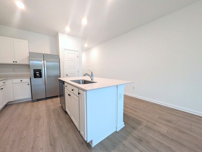 Photo - 5916 Ortega Lake Dr