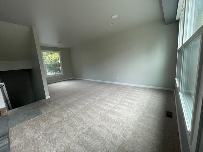Photo - Lovely 3 Bedroom Townhome Built In 2022!