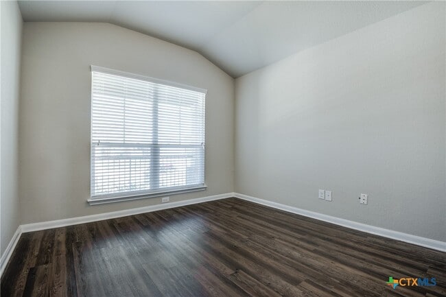 Photo - 1041 Lauren St