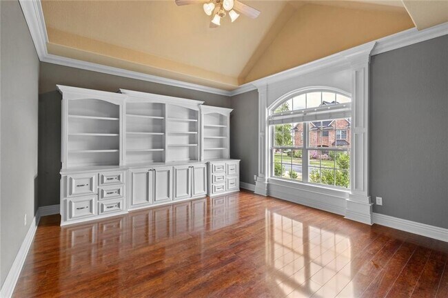 Photo - 3907 NE Cadbury Ave