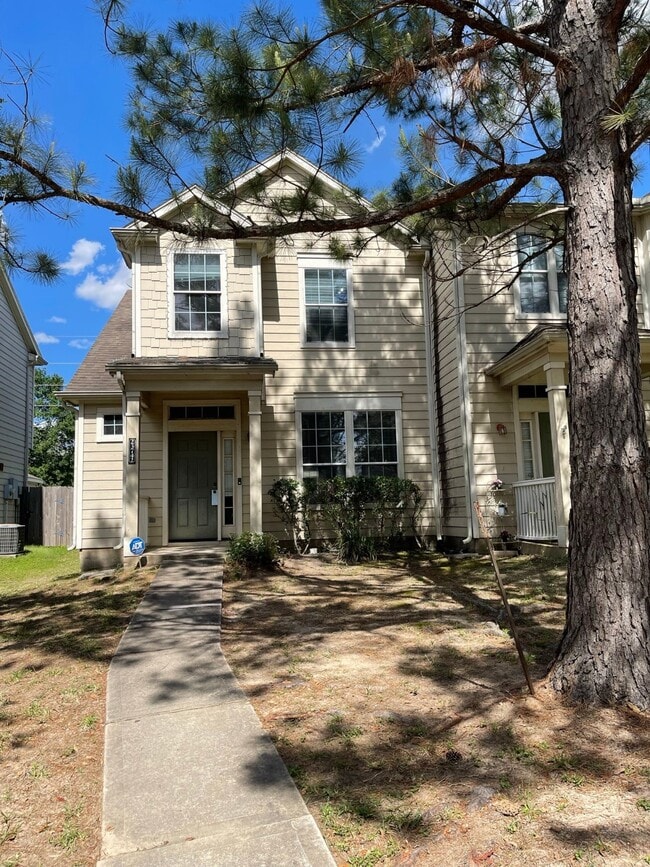 Building Photo - 23742 Pebworth Pl Rental