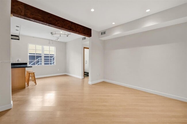 Photo - 305 Jefferson Ave Unit # 2