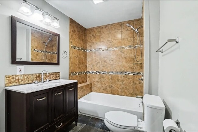 Photo - 4200 S Derbigny St Unit 4200