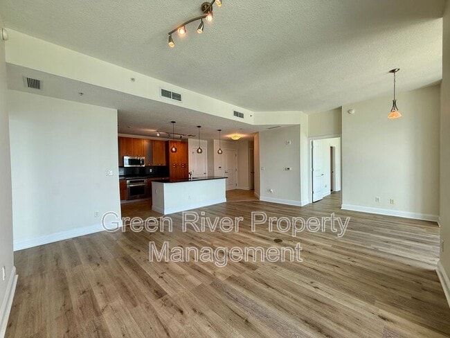 Photo - 1431 Riverplace Blvd