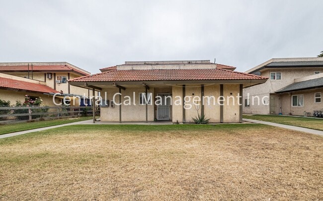 Building Photo - 813 Karma Ct Unit Apt D