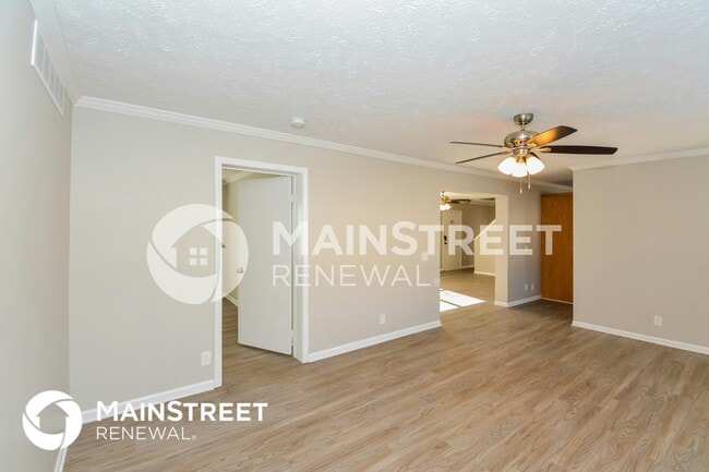 Photo - 2003 Somerset Pl