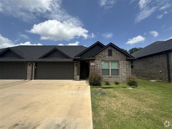 Building Photo - Country Heights #1301 Rental
