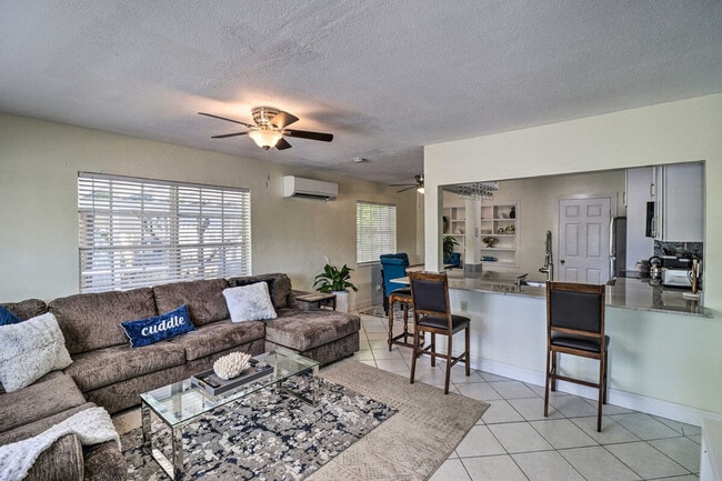 Building Photo - 2623 Flagler Ave Unit ID1307035P