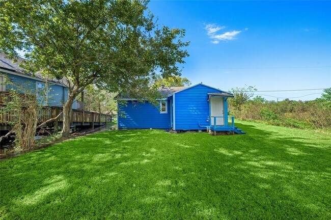 Photo - 6710 Phillips Ln