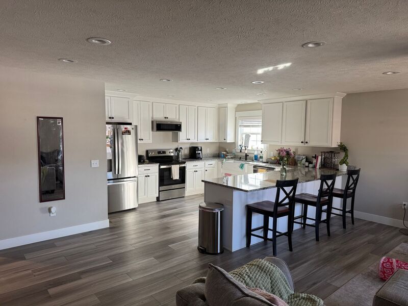 Photo - 1120 N Clay Ave