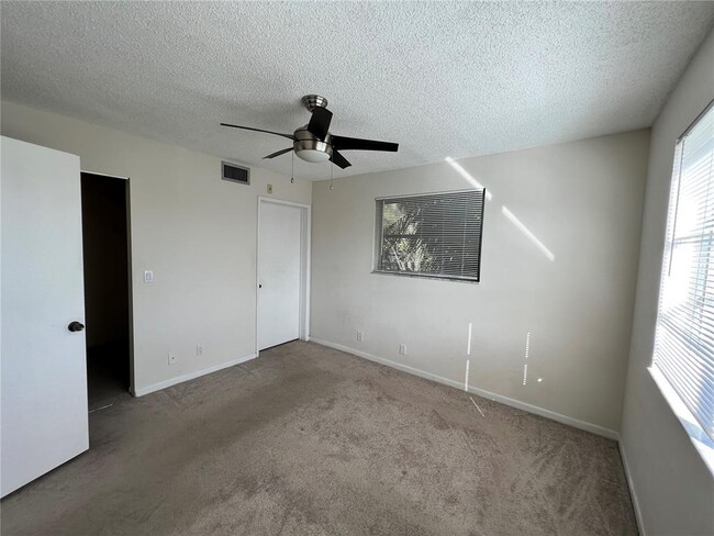 Photo - 2220 N Cypress Bend Dr Condo Unit 401