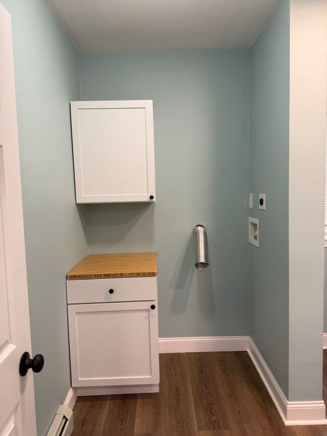 Photo - Recently updated 3 bed, 1 bath located in sought after North Chelmsford