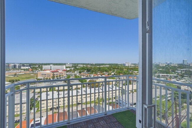 Photo - 2100 Sans Souci Blvd Unidad A1507