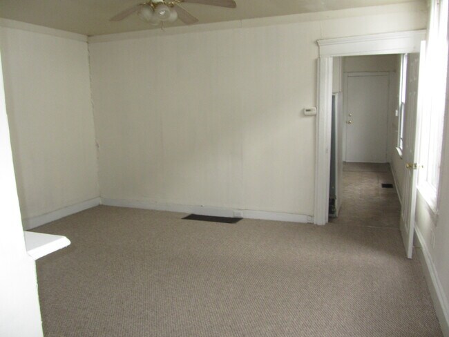 Photo - 606 E Kentucky St